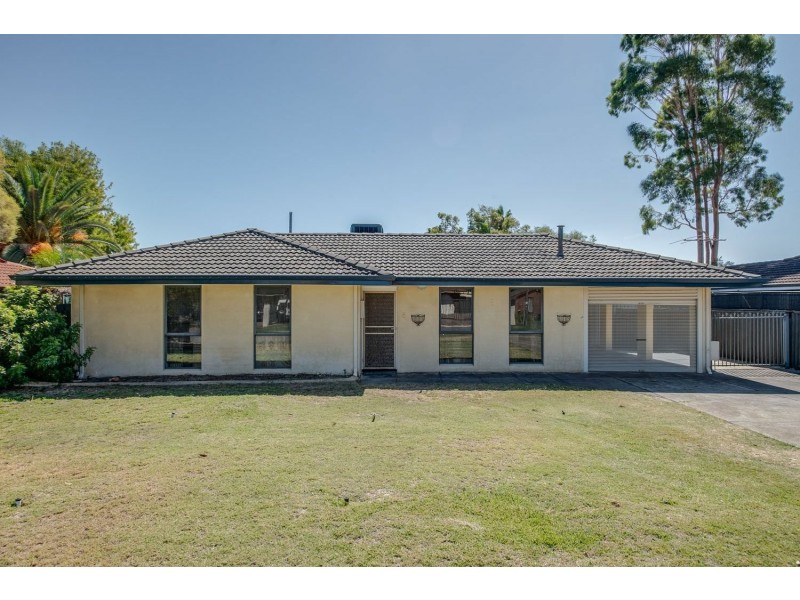 19 Elvington Way, Thornlie WA 6108