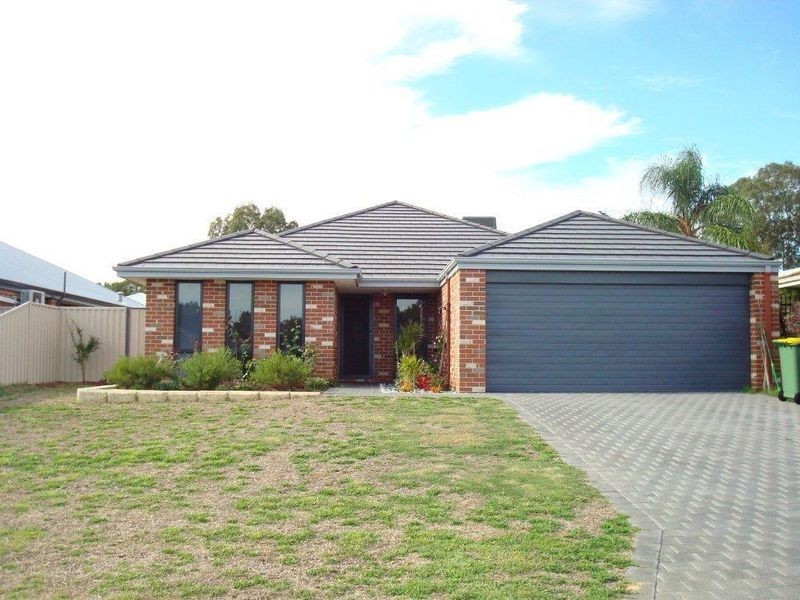 27 Bridal Crescent, Kenwick WA 6107