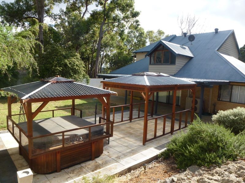 30 Mackie Road, Roleystone WA 6111