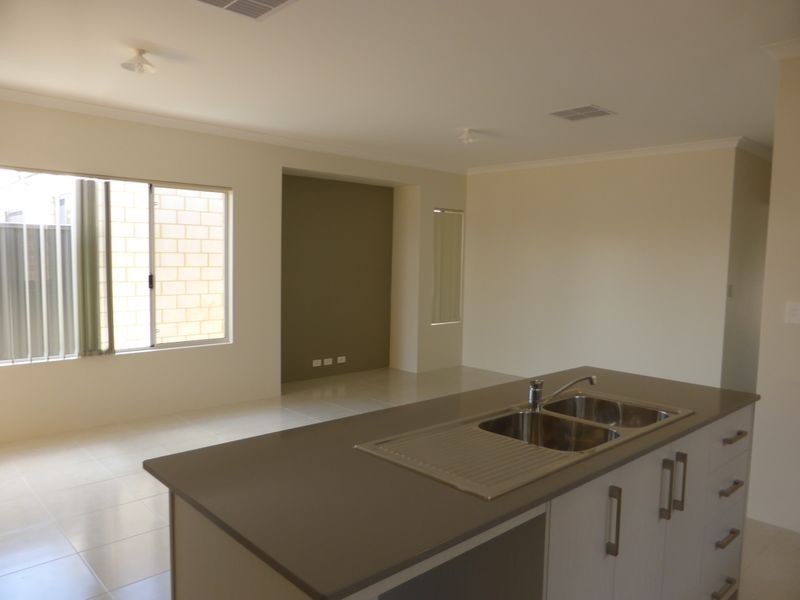 42 Gracefield Boulevard, Harrisdale WA 6112