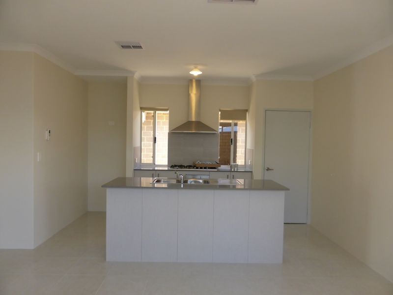 42 Gracefield Boulevard, Harrisdale WA 6112