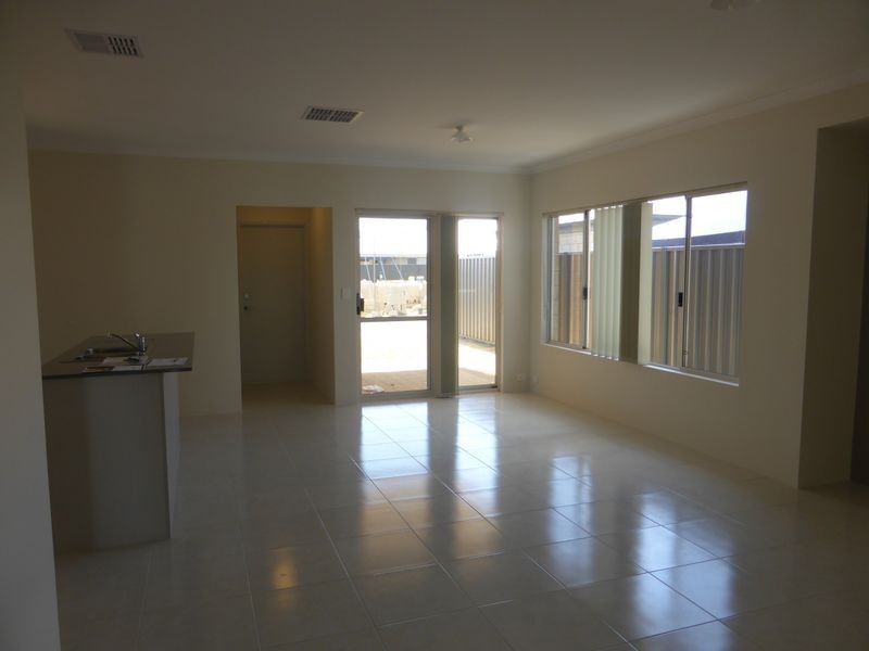 42 Gracefield Boulevard, Harrisdale WA 6112