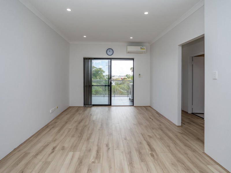 205/348 Railway Parade, Beckenham WA 6107