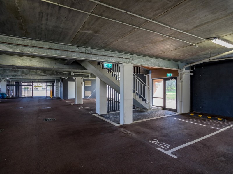 205/348 Railway Parade, Beckenham WA 6107