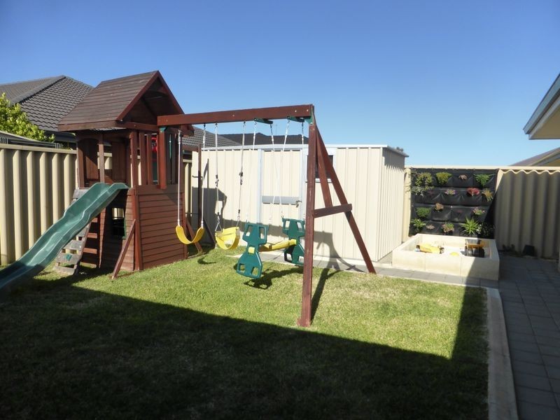 22 Pardalote Road, Harrisdale WA 6112