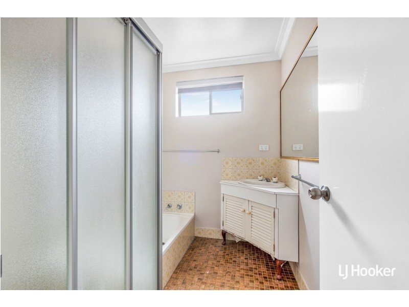 25B Carissa Way, Forrestfield WA 6058