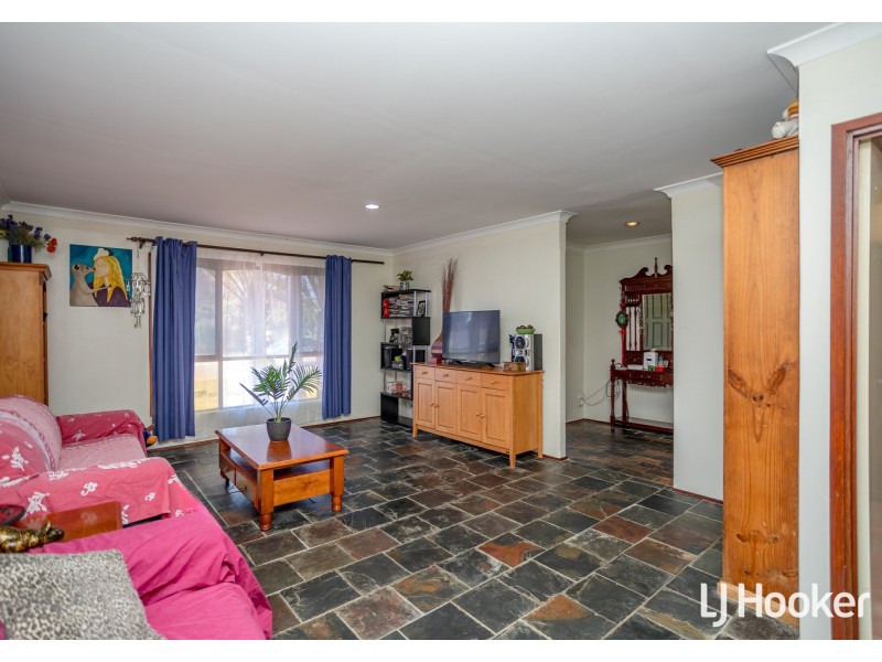 8 Rosekelly Road, Gosnells WA 6110