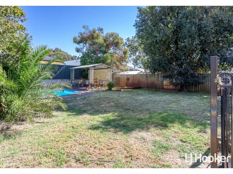 8 Rosekelly Road, Gosnells WA 6110