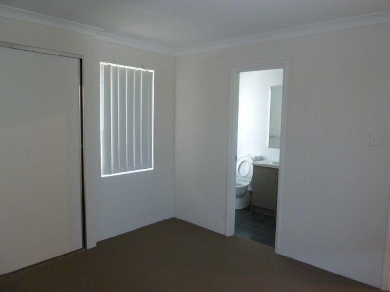 4/46 Panozza Circle, Maddington WA 6109