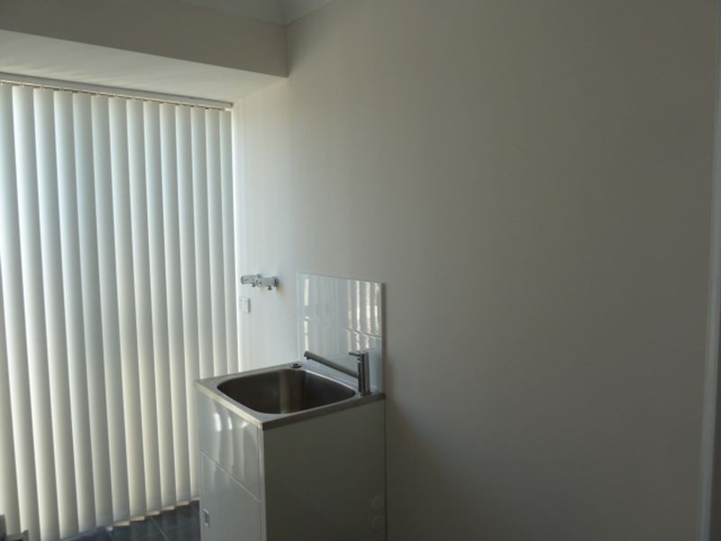 4/46 Panozza Circle, Maddington WA 6109