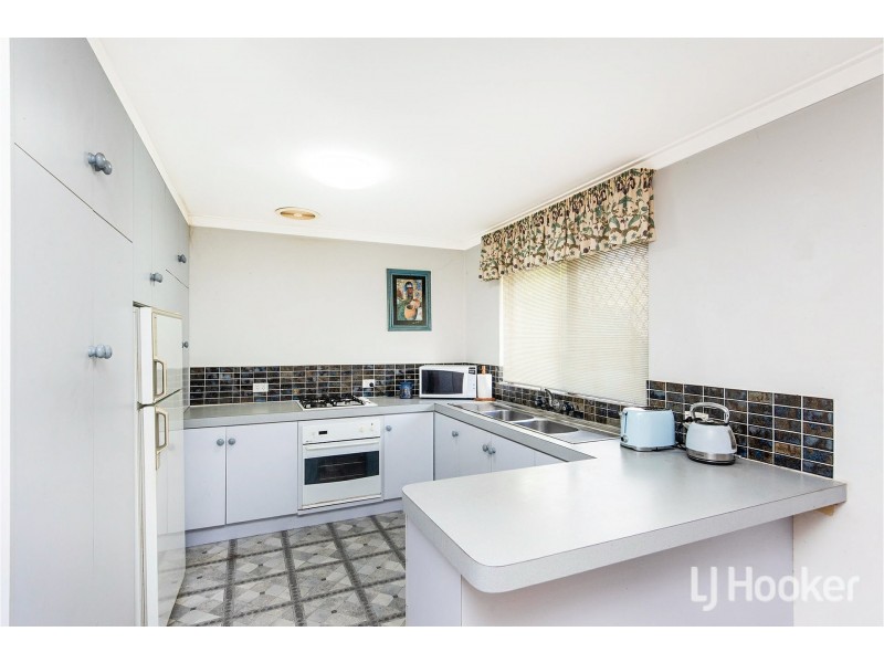 20B Elvington Way, Thornlie WA 6108