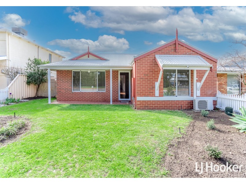 57 Aurora Drive, Atwell WA 6164