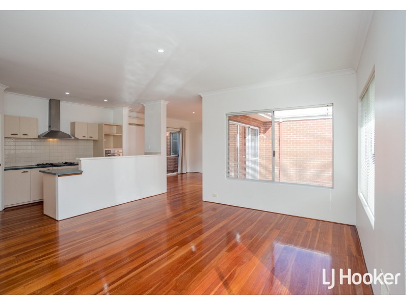 57 Aurora Drive, Atwell WA 6164