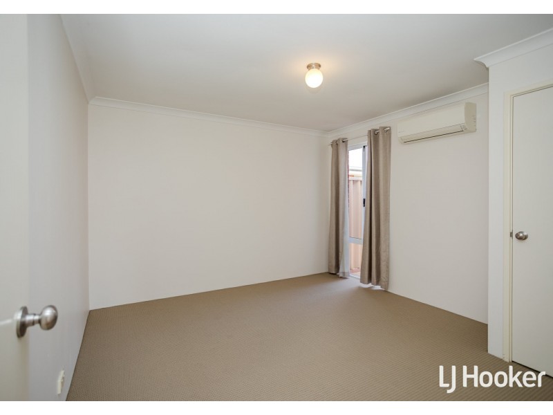 57 Aurora Drive, Atwell WA 6164