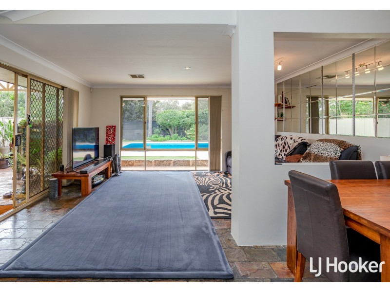 14 Majestic Court, Thornlie WA 6108