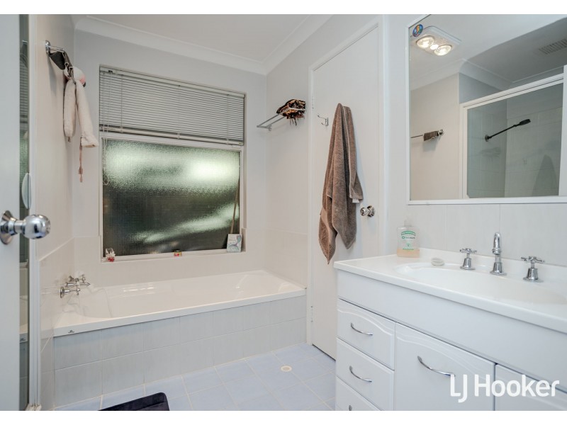 14 Majestic Court, Thornlie WA 6108