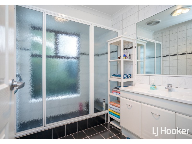 3 Ningaloo Way, Thornlie WA 6108