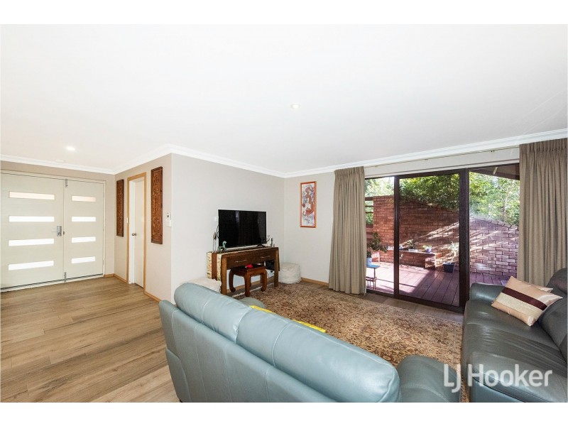 14 Grenadier Drive, Thornlie WA 6108