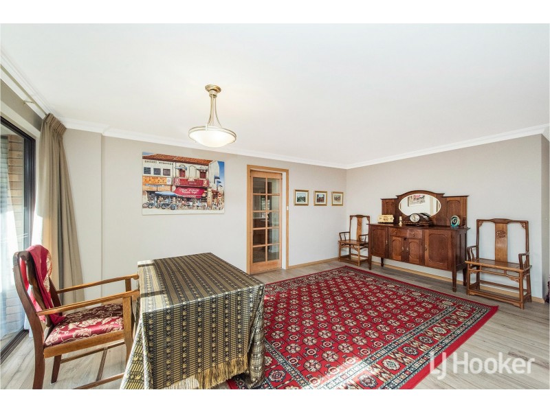 14 Grenadier Drive, Thornlie WA 6108