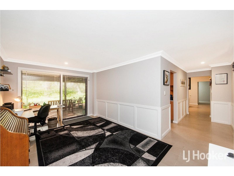 14 Grenadier Drive, Thornlie WA 6108
