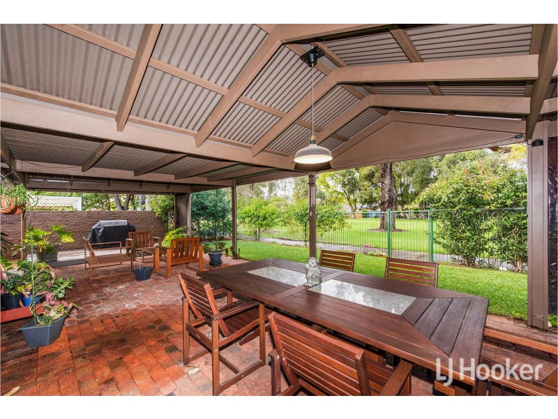 14 Grenadier Drive, Thornlie WA 6108