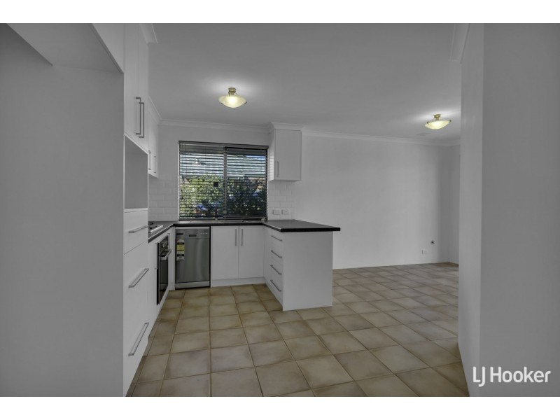2/211 Brixton Street, Kenwick WA 6107