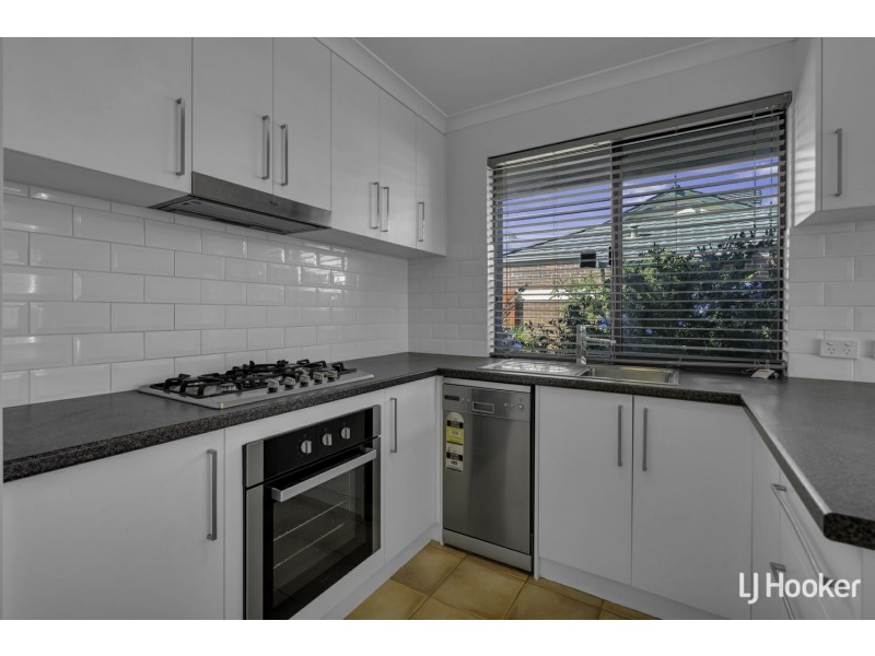 2/211 Brixton Street, Kenwick WA 6107