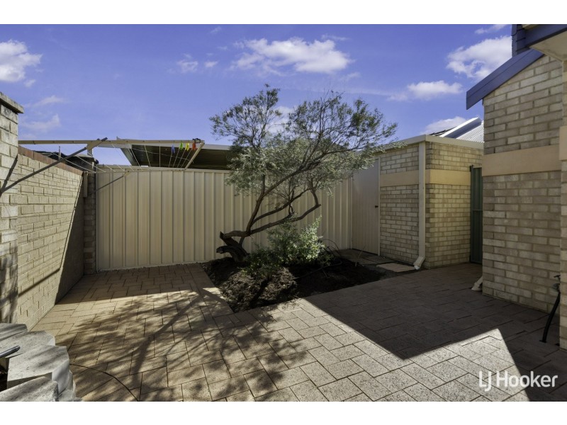 2/211 Brixton Street, Kenwick WA 6107