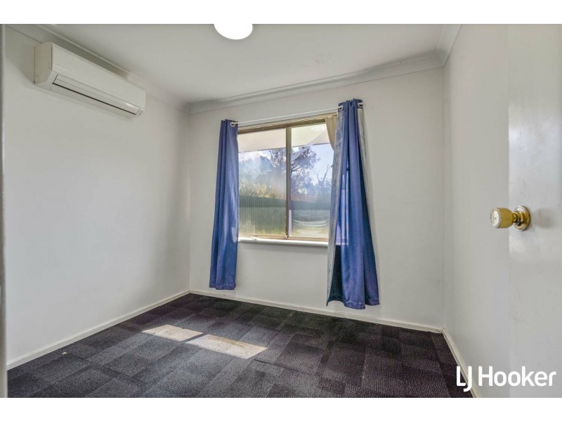 24 Oakover Way, Gosnells WA 6110