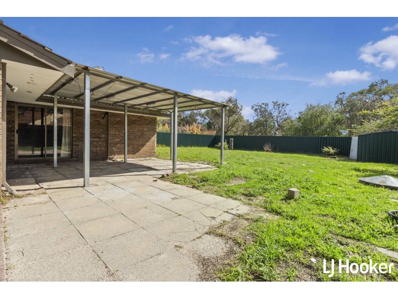24 Oakover Way, Gosnells WA 6110