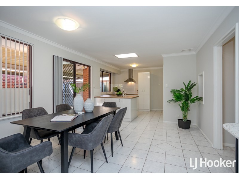 33A Murchison Way, Gosnells WA 6110