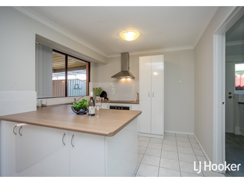 33A Murchison Way, Gosnells WA 6110