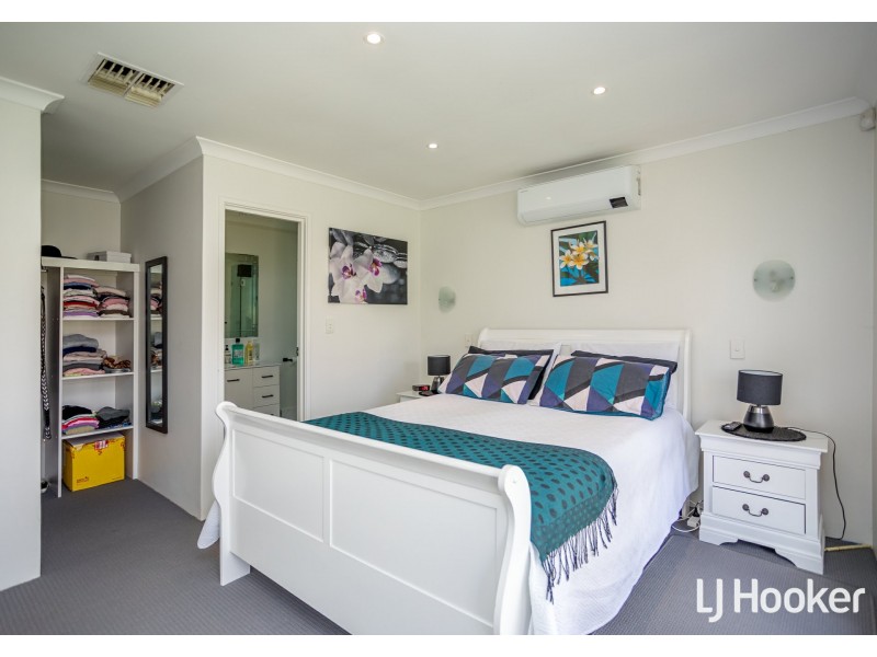 67 Forest Lakes Drive, Thornlie WA 6108