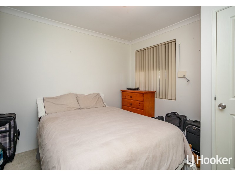 67 Forest Lakes Drive, Thornlie WA 6108