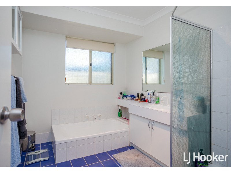 67 Forest Lakes Drive, Thornlie WA 6108