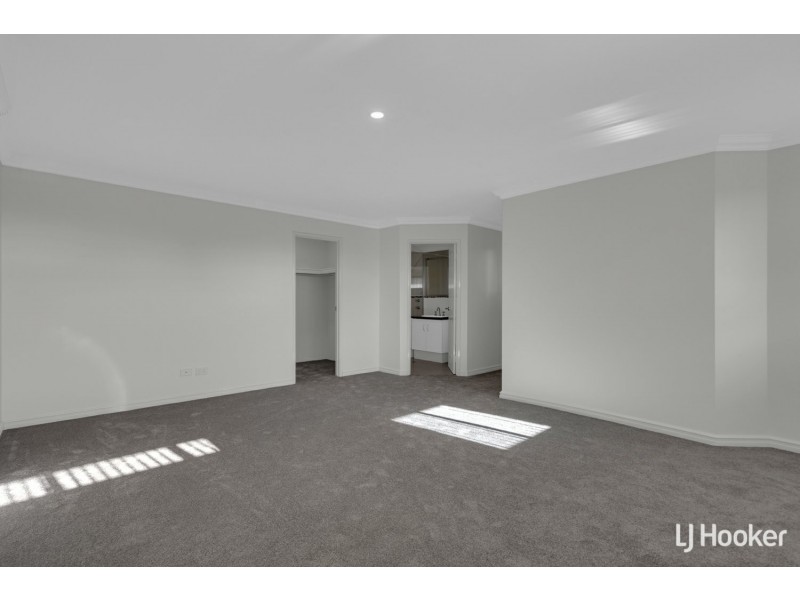 40B Orpington Street, Cloverdale WA 6105