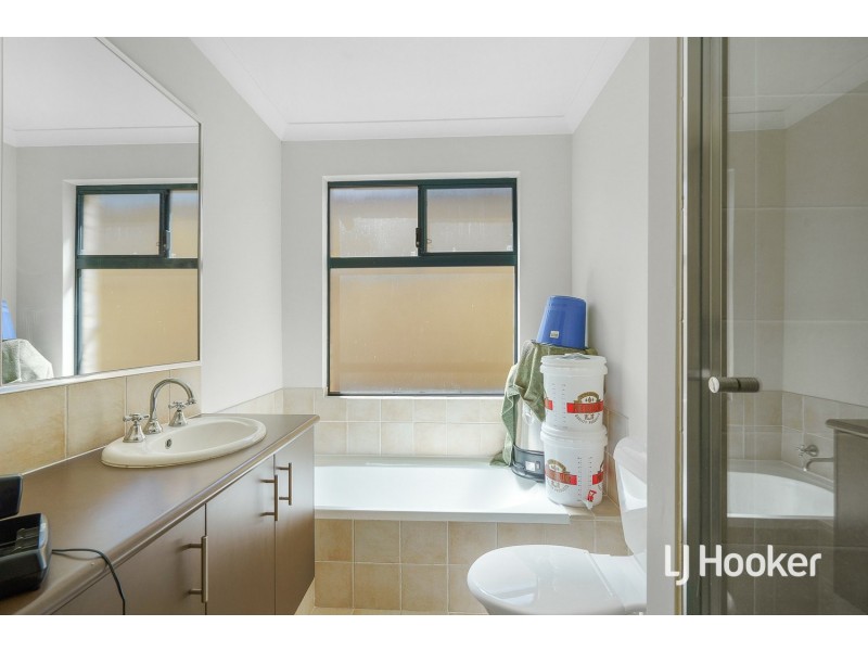 8A Coralie Court, Armadale WA 6112