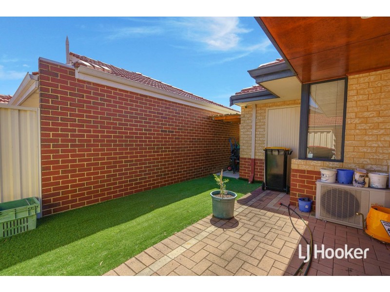 8A Coralie Court, Armadale WA 6112