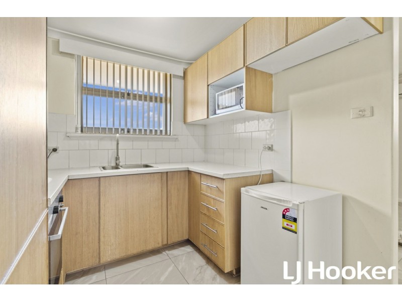 6/3021 Albany Highway, Kelmscott WA 6111