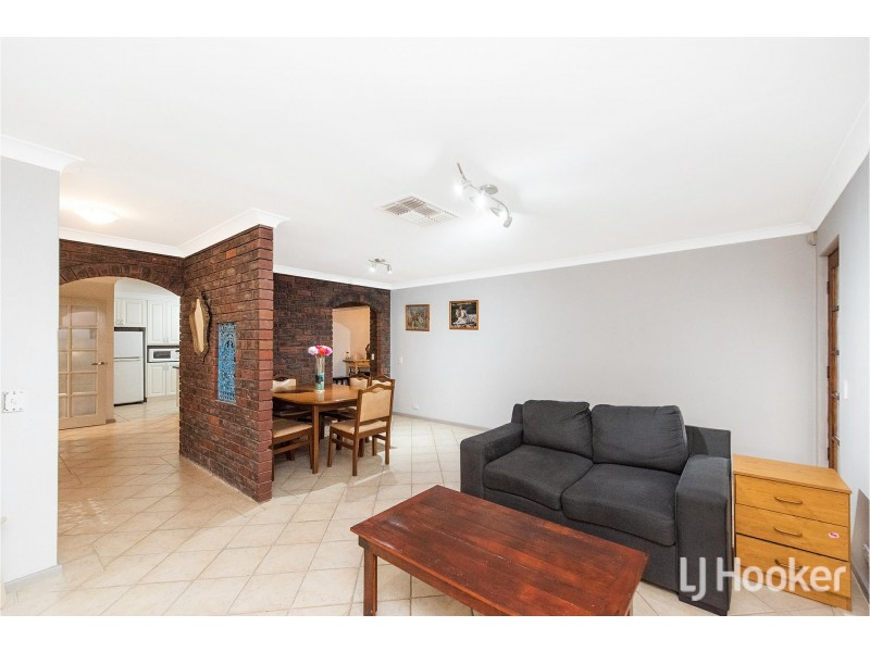 146 Berehaven Avenue, Thornlie WA 6108