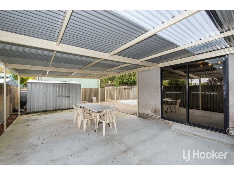 146 Berehaven Avenue, Thornlie WA 6108