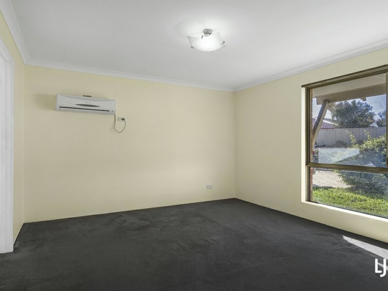21 Allen Court, Queens Park WA 6107