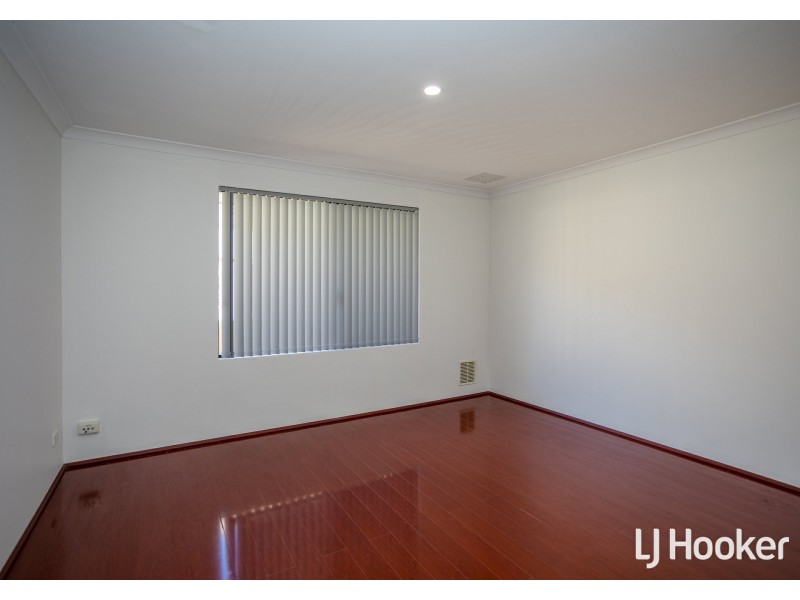 6 Finsbury Drive, Thornlie WA 6108