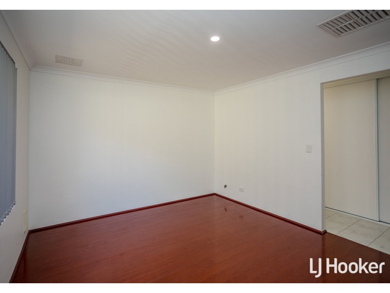 6 Finsbury Drive, Thornlie WA 6108