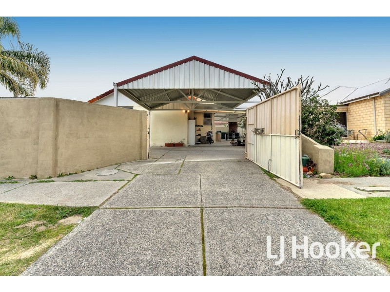 34 Hartfield Street, Queens Park WA 6107