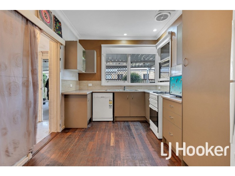 34 Hartfield Street, Queens Park WA 6107