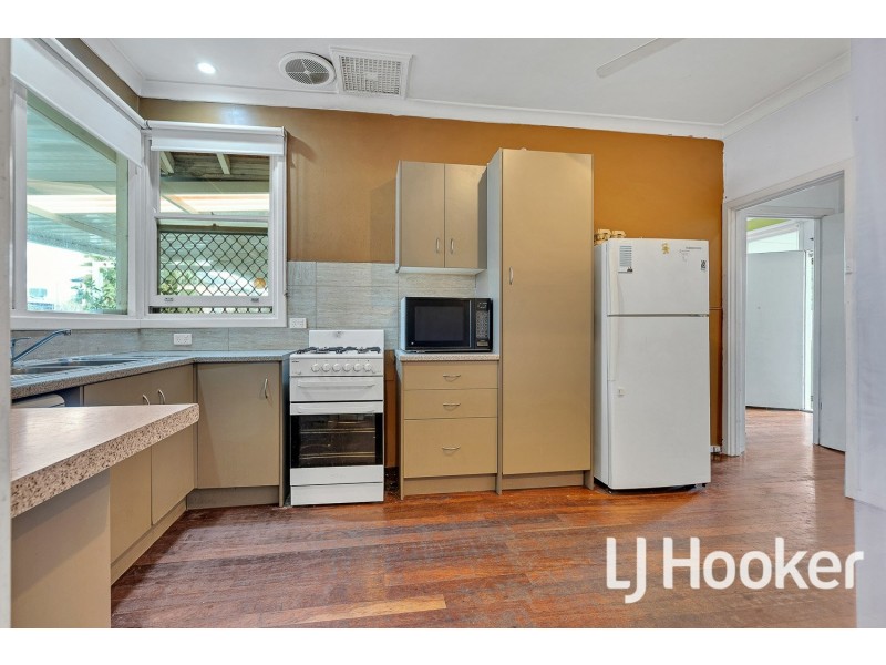 34 Hartfield Street, Queens Park WA 6107