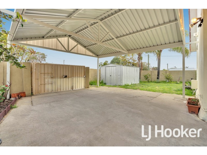 34 Hartfield Street, Queens Park WA 6107