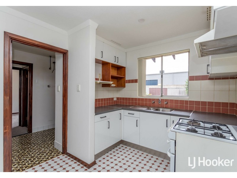 1 Cowan Street, Maddington WA 6109