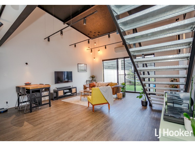 21 Livorno Boulevard, Piara Waters WA 6112